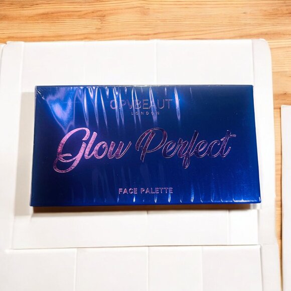 OPV BEAUTY Glow Perfect Face Palette in Shade 3 - 13.5 g - New In Box & Sealed - Picture 1 of 3